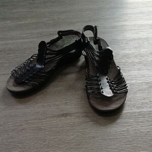 Baretraps Haydin Memory Foam Black Strappy Leather Sandals Sz 8.5 EUC